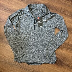 Lightweight Pulllover